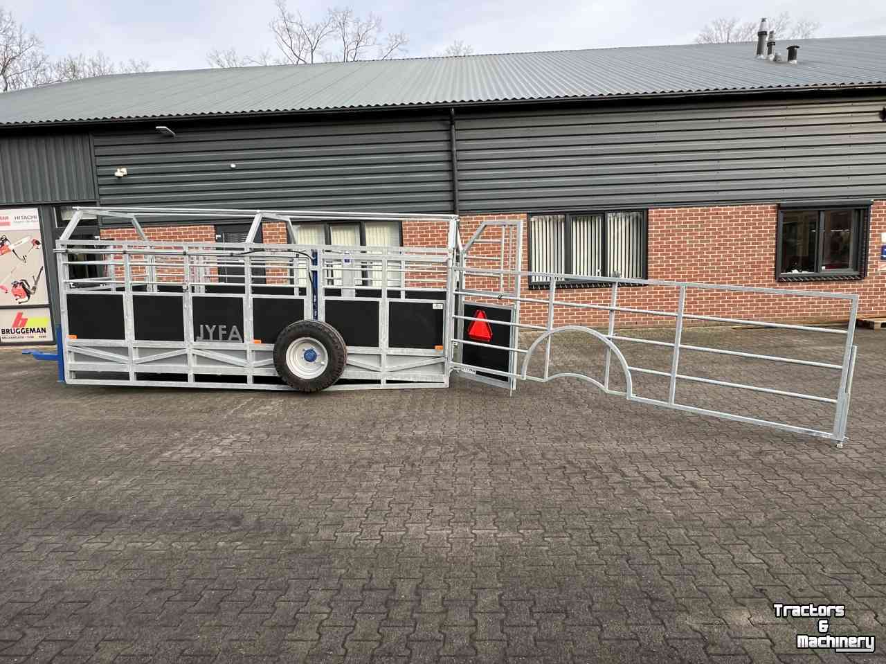 Livestock trailer  JYFA NHY500