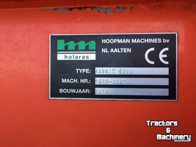 Silage-block distribution wagon Holaras RABBIT 5000
