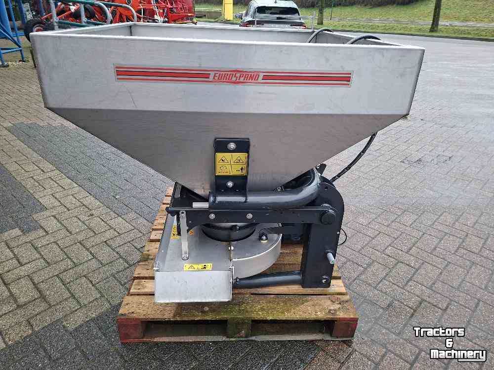 Fertilizer spreader Eurospand Kunstmeststrooier / Meststofstrooier
