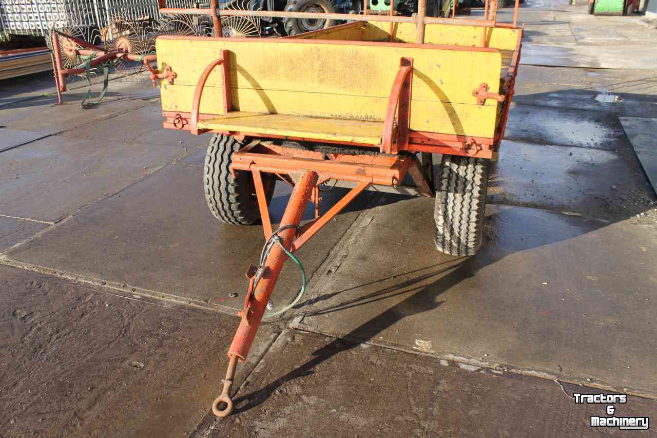 Agricultural wagon Miedema Landbouwwagen balenwagen schamelwagen aanhanger aanhangwagen