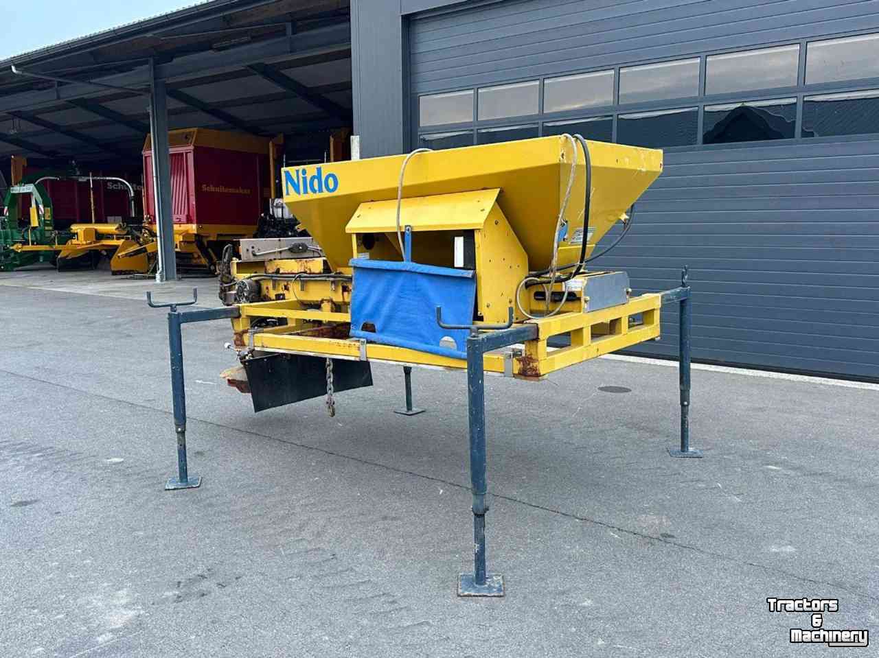 Snow Removal Equipment Nido Zoutstrooier