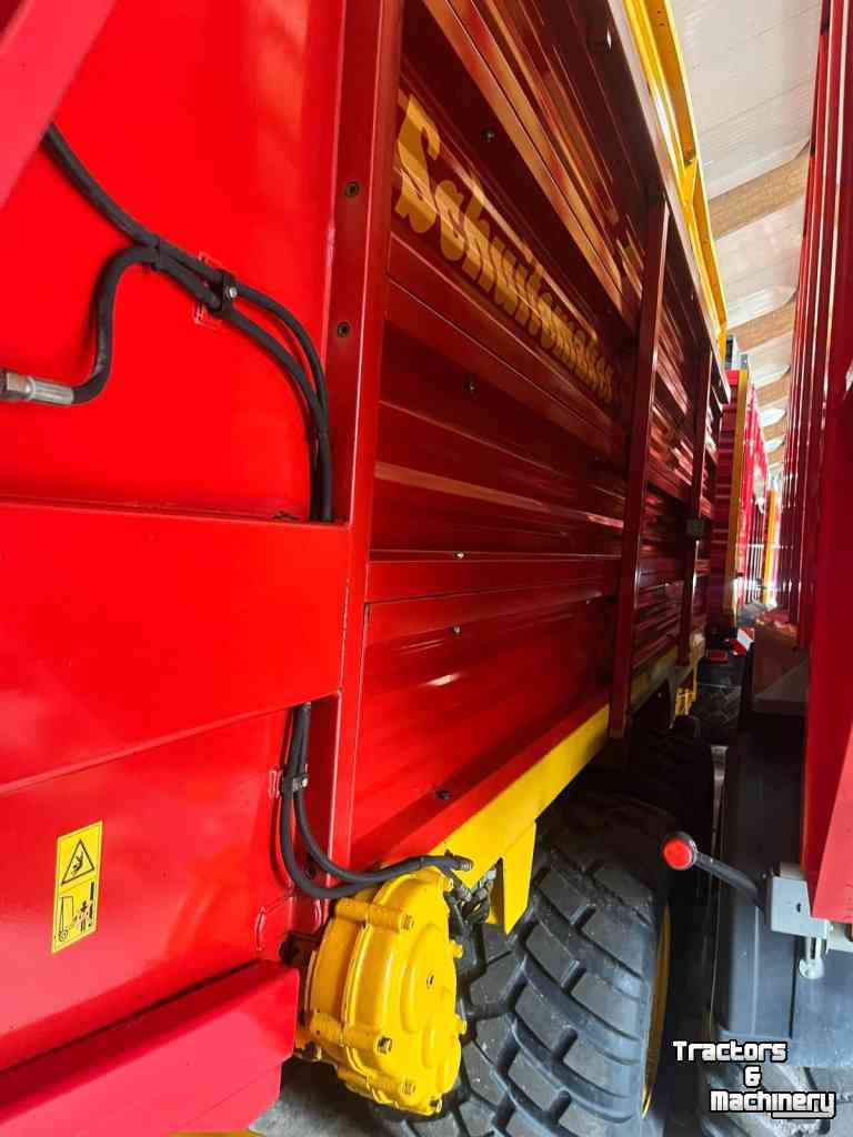 Self-loading wagon Schuitemaker Rapide 135S opraapwagen