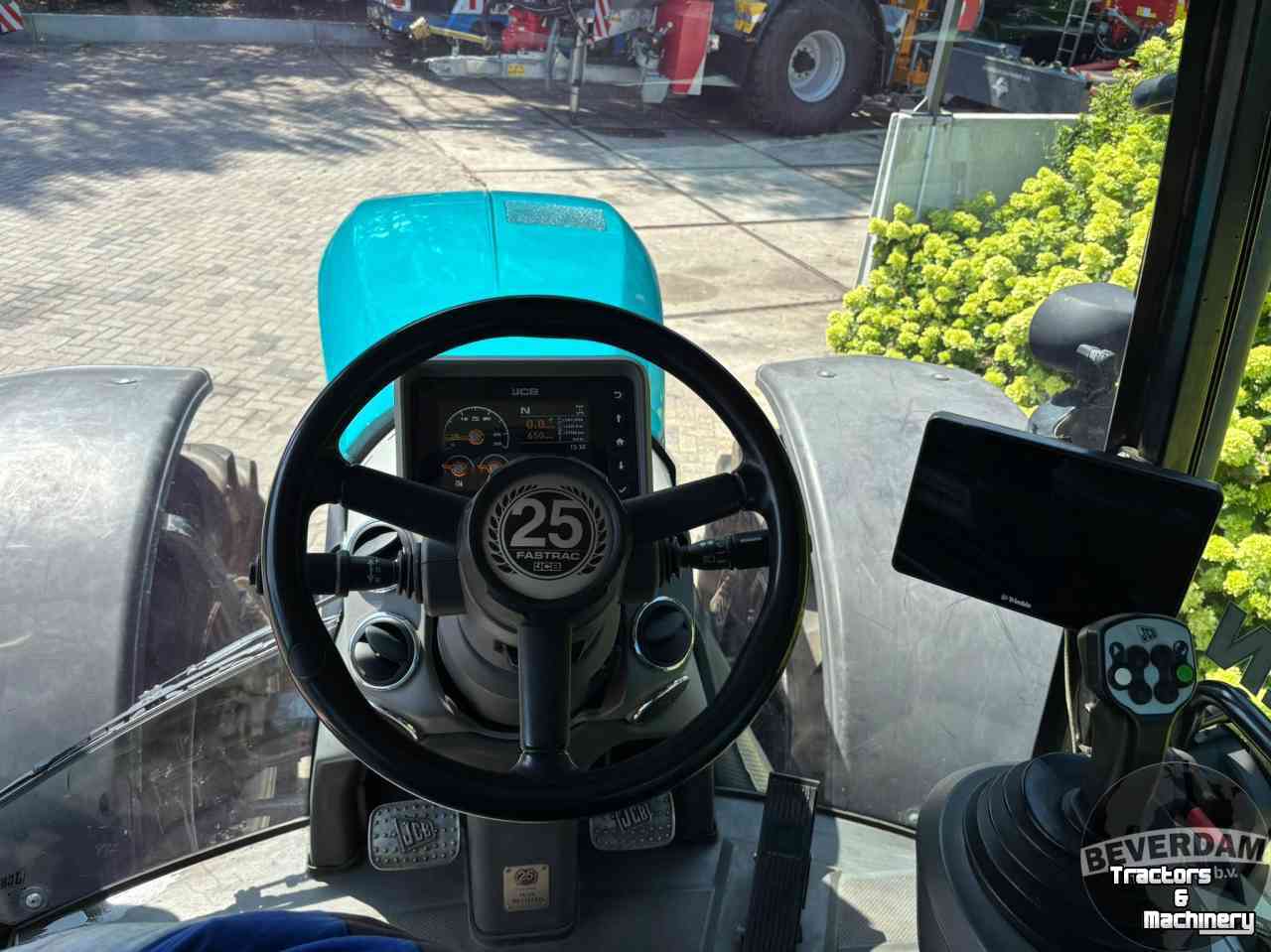 Tractor JCB Fastrac 4220 25 YEARS EDTION