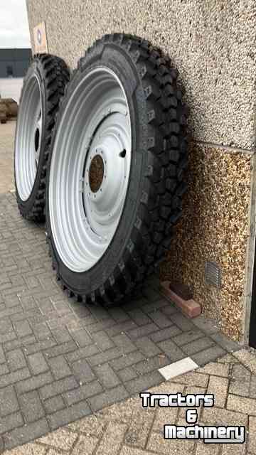 Wheels, Tyres, Rims & Dual spacers Alliance set Alliance 270/95R54 Agriflex+ 363 XT VF op W10x54 verstelbaar met binnen plaat 280/335/10gaats