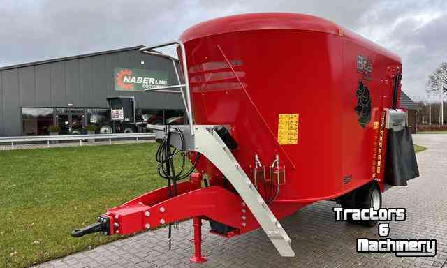 Vertical feed mixer Peecon Biga Topliner Twin Future 19