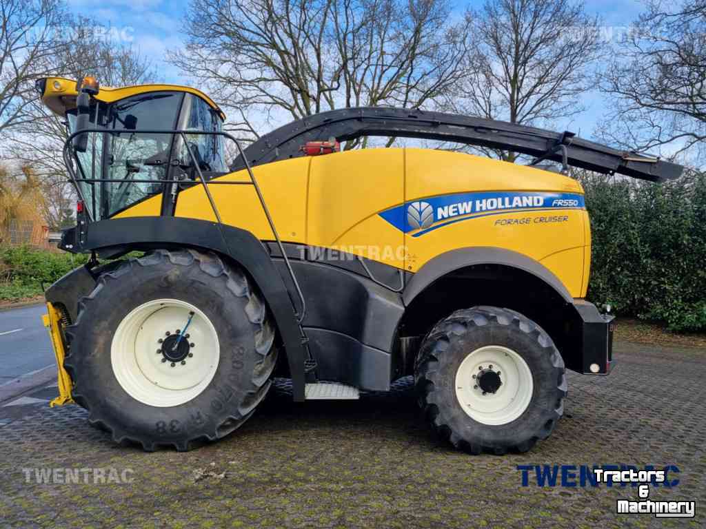 Forage-harvester New Holland FR 550