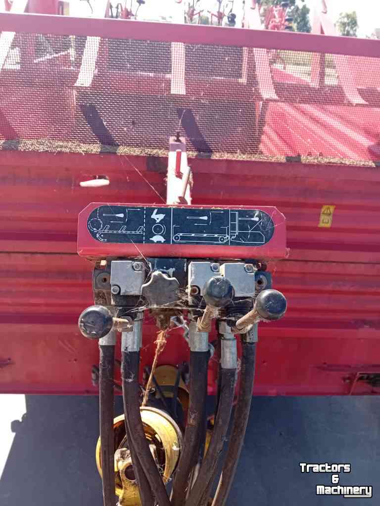 Silage-block distribution wagon Schuitemaker Amigo 30S blokkenwagen