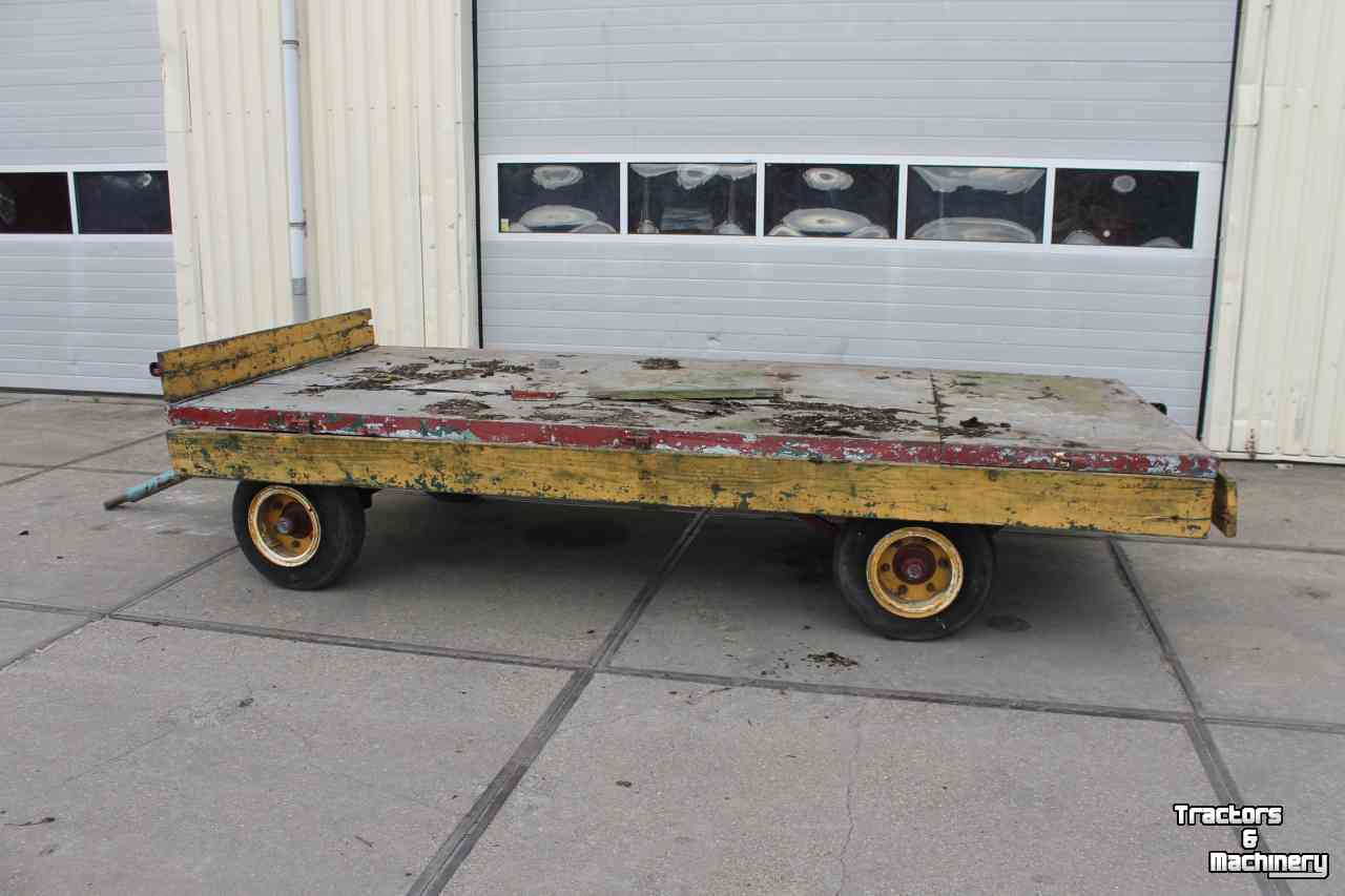 Agricultural wagon  Landbouwwagen balenwagen schamelwagen aanhanger aanhangwagen
