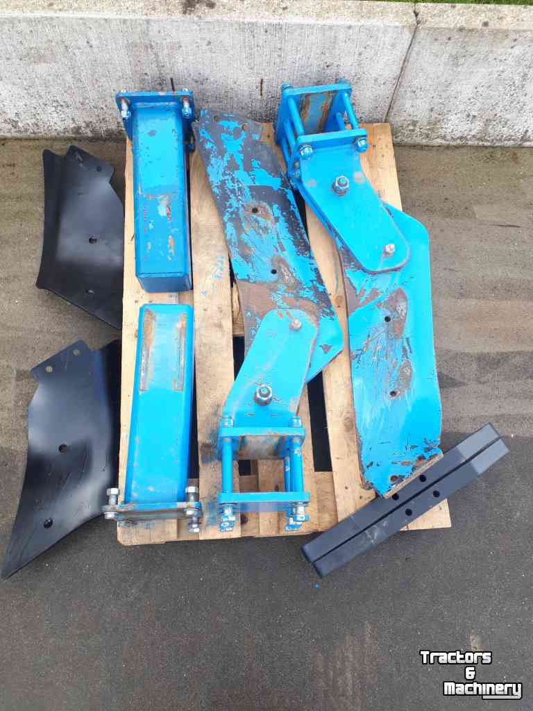Deep subsoiler Rabe Combi-Digger CD 3006/4008