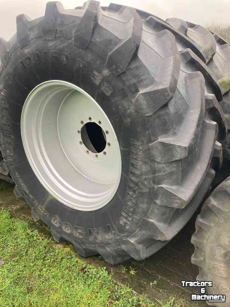 Wheels, Tyres, Rims & Dual spacers Trelleborg 900/60 R38