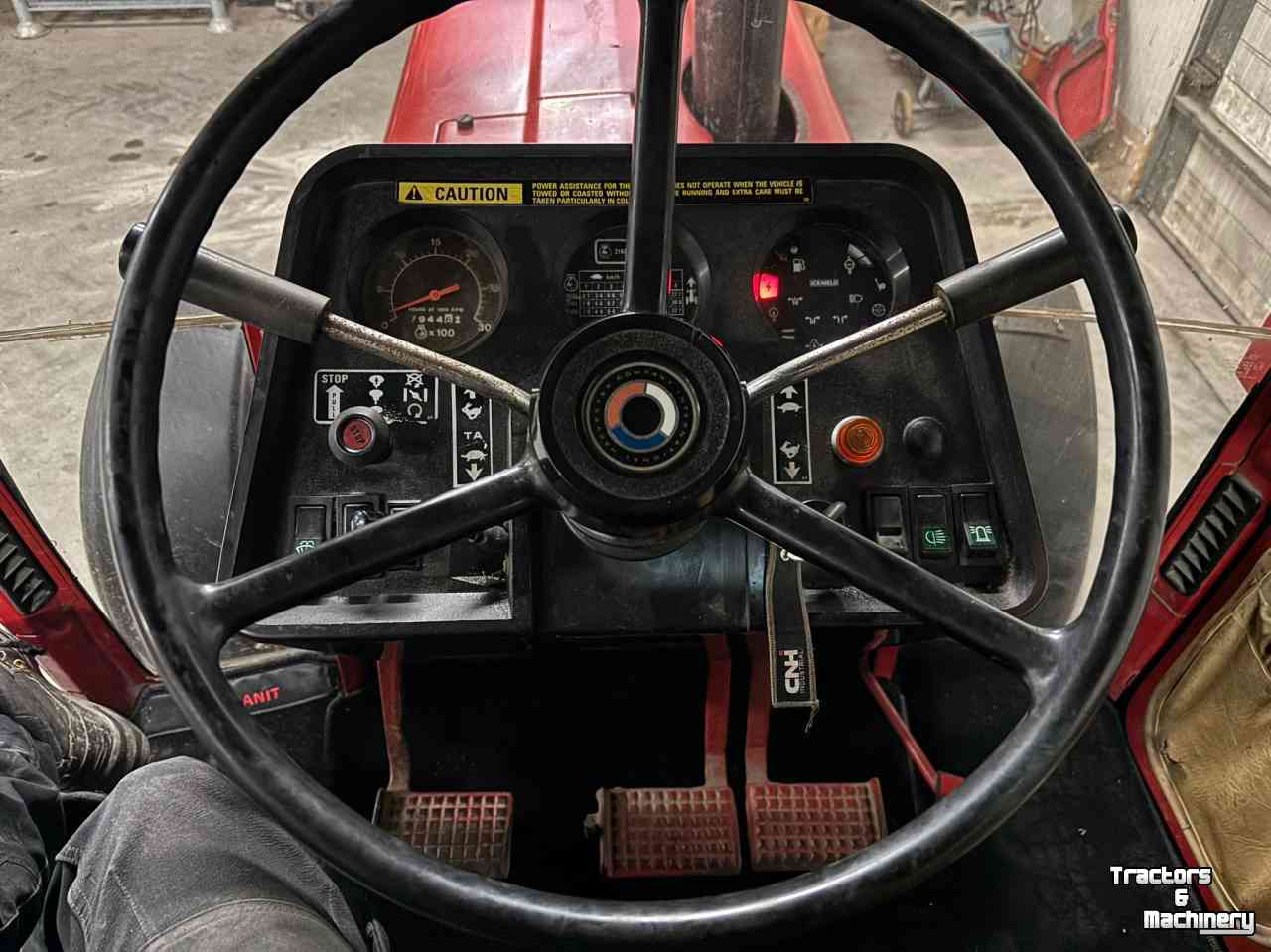 Tractor Case-IH 585 XL