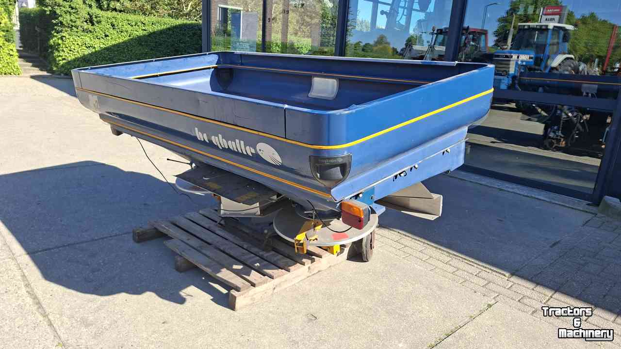 Fertilizer spreader Bogballe M2 BASE  Calibrator 2003 strooicomputer