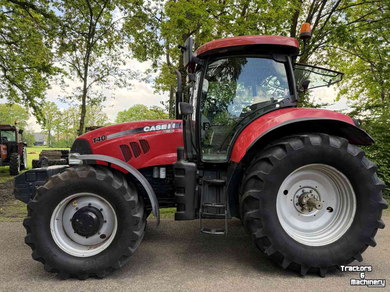 Tractor Case-IH Puma 140