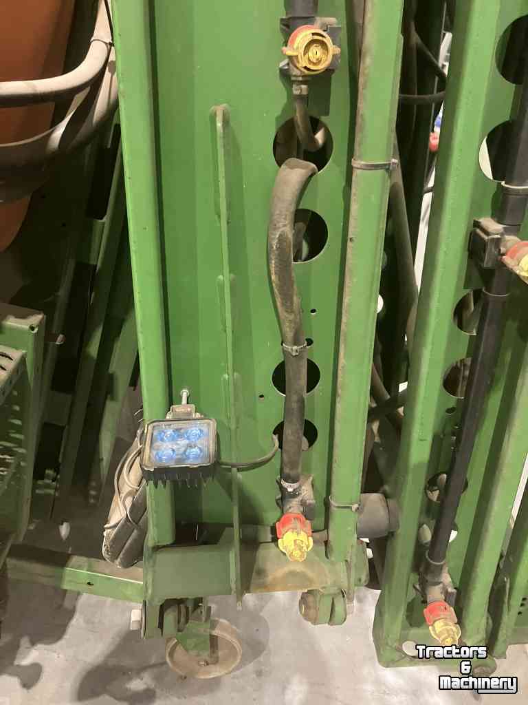 Fieldsprayer 3 points Amazone UF 1501 / 21 meter