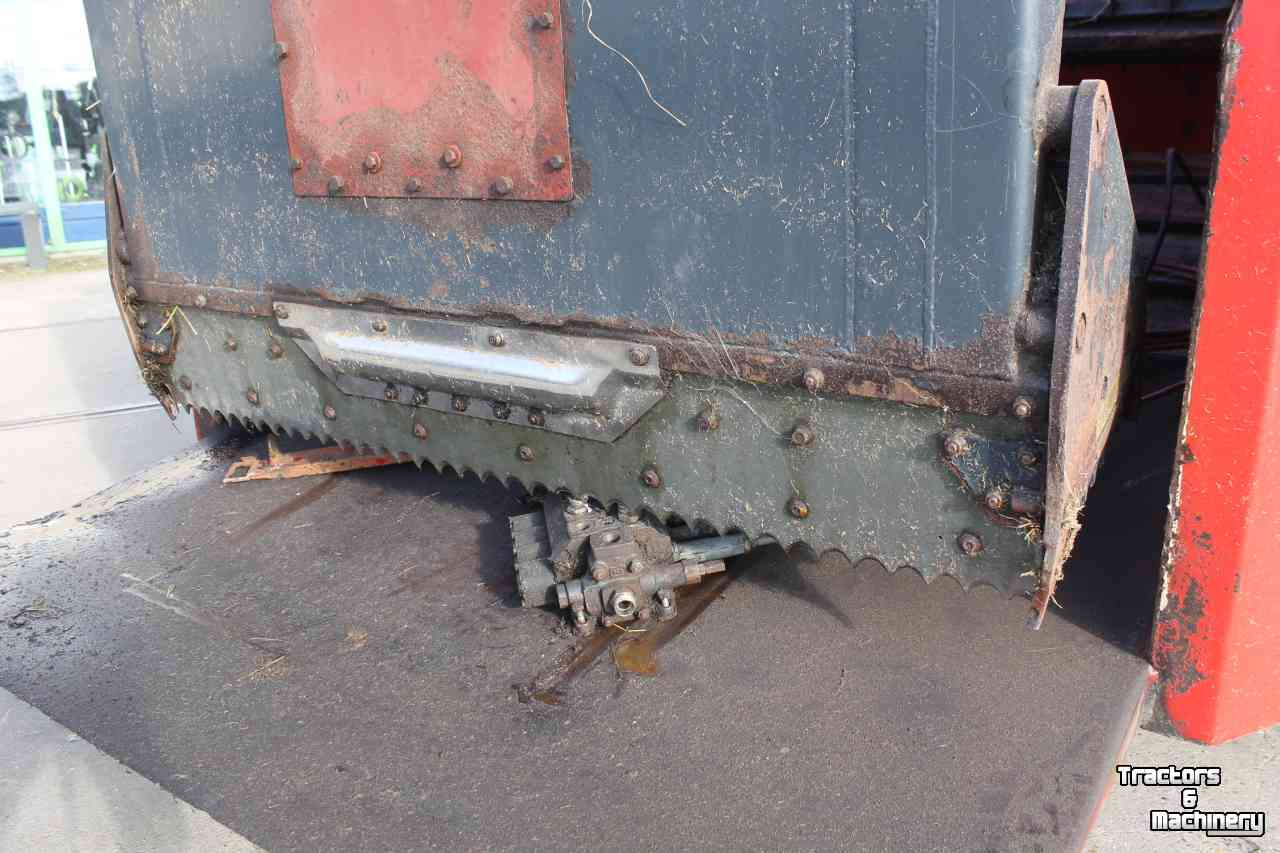 Silage grab-cutter wagon Trioliet UKW5000 uitkuilwagen voerwagen voerdoseerwagen