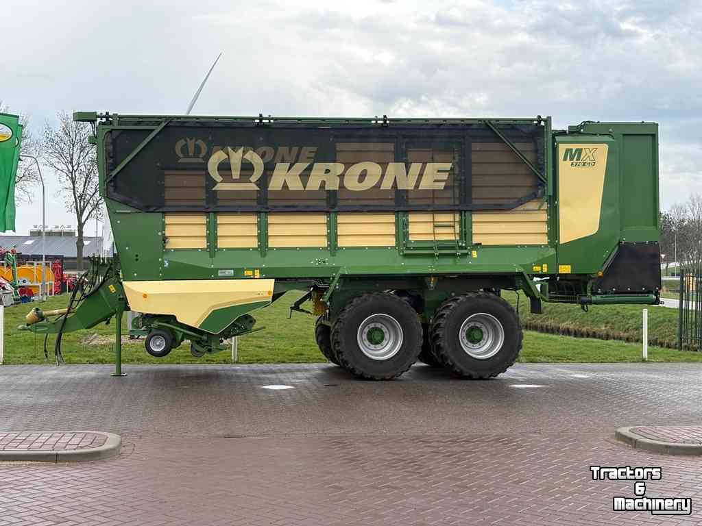 Self-loading wagon Krone MX 370 GD