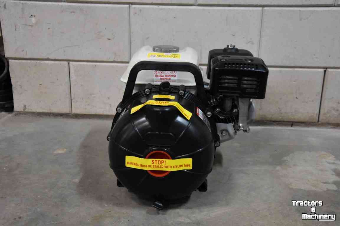 Other fertilization equipment and accessories Honda benzine kunstmestpomp