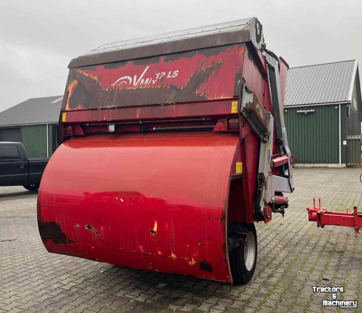 Vertical feed mixer BVL V-Mix 12 LS Voermengwagen Voermachines
