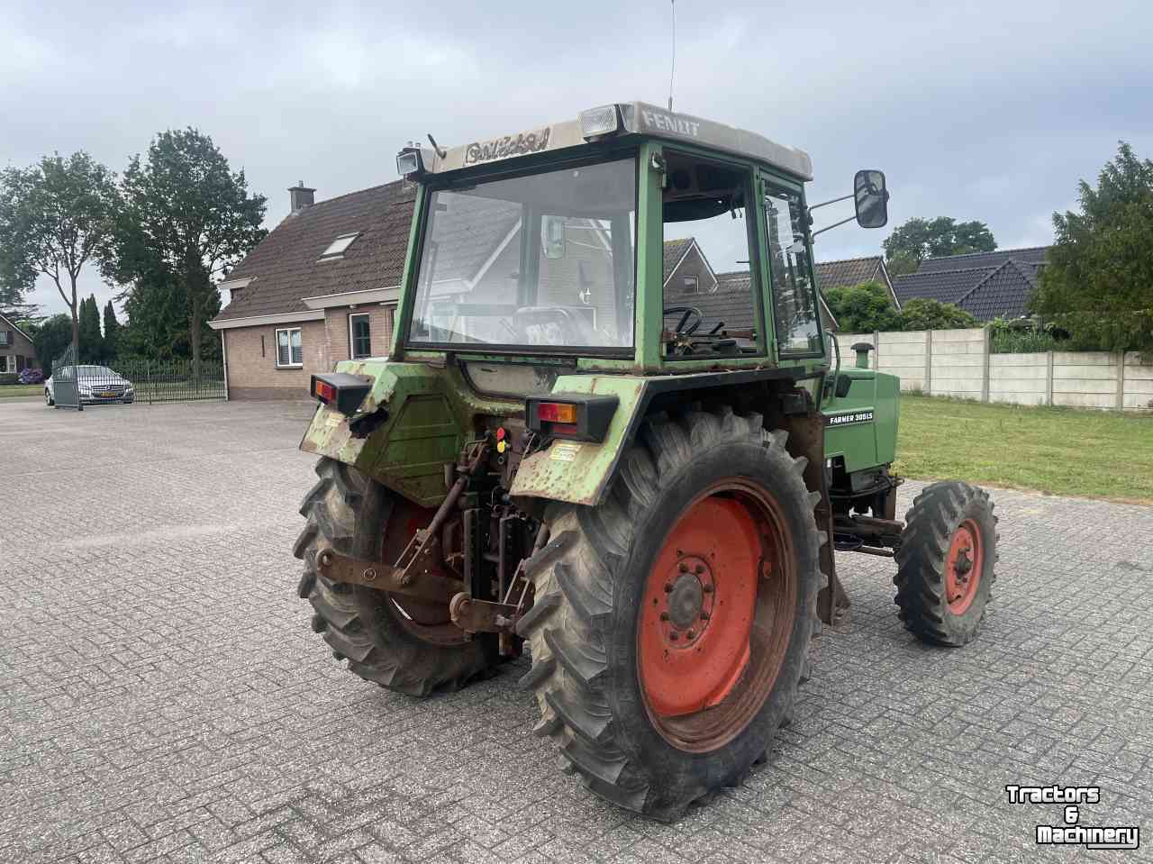 Tractor Fendt 305 LS 40KM
