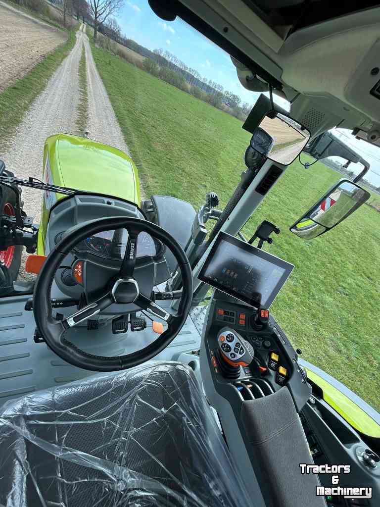 Tractor Claas Arion 660 CMATIC CEBIS