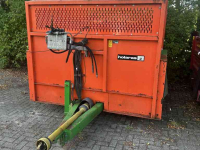 Silage-block distribution wagon Holaras RABBIT 5000