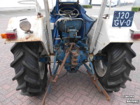Tractor Ford 2000