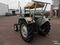 Tractor Ford 2000