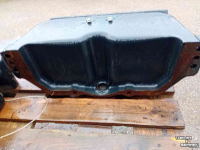 Frontweights Steyr Nieuw Steyr moederblok, ondertrekhaak en gewicht.