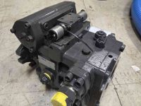 Diverse new spare-parts  rijpomp shovel bondioli pavesi