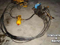 Diverse used spare-parts  Servo besturing van een S machine