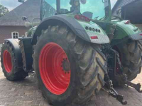 Tractor Fendt 718