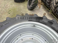 Wheels, Tyres, Rims & Dual spacers Trelleborg VF 710/60R42 TM1060 incl. velgen