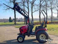 Horticultural Tractors Yanmar SA 426 HST  met Voorlader