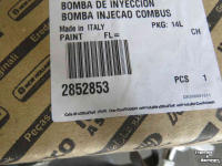 Combine New Holland Brandstofpomp HW Zwadmaaier parts nr:2852853