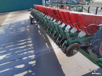 Vegetable- / Precision-seed drill Nodet precisiezaaimachine, uienzaaimachine