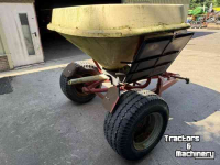 Fertilizer spreader PZ-Vicon pendelstrooier