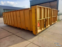 Other agricultural transport equipment and accessories  Twee containers