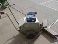 Manure scraper Limpar Roosterschuif SP94 Accu mestschuif elektrisch Accu 24 Volt
