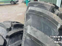 Wheels, Tyres, Rims & Dual spacers Bargam 380/85 R28 + 380/85 R36 Grimac Wielen / Banden