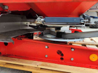 Fertilizer spreader Rauch Axis M 50.1W