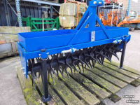 Spike roller  Gazonbeluchter/ prikrol 125 cm