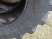 Wheels, Tyres, Rims & Dual spacers Firestone 580/70r42 demontage