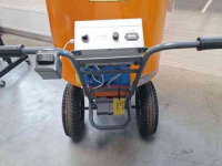 Sawdust spreader for boxes Flingk SE250