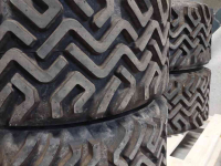 Wheels, Tyres, Rims & Dual spacers  320/55-15