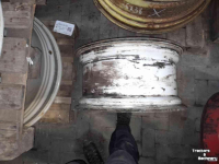 Wheels, Tyres, Rims & Dual spacers  velg DW12x24  8-gaats