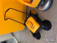 Sweepers and vacuum sweepers  Hippo MS50FP Veegmachine Sweeper 55L