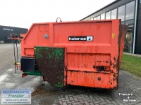 Silage-block distribution wagon Holaras Holaris rabit voerverdeelwagen blokkenwagen. voermengwagen