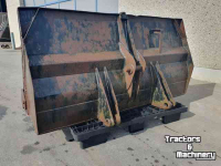 Loading buckets  Grondbak / Laadbak