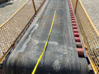 Conveyor  Transportband met bunker op frame