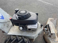 Other livestock equipment and accessories  Sweep roosterschuif